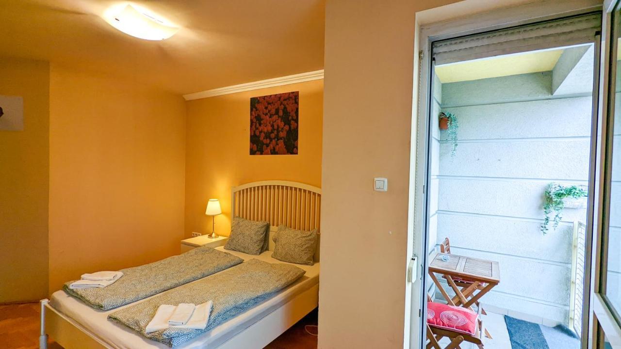 Skytop Modern In Heart Of Downtown * Budapest